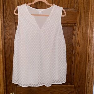 Market & Spruce white sleeveless top. Polkadot Patterson front. Plain on back.
